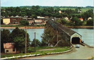 Canada The Longest Covered Bridge Hartland New Brunswick Vintage Postcard C098