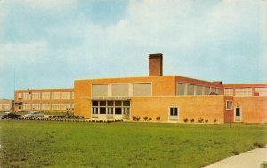 EASTON, Maryland MD   JUNIOR & SENIOR HIGH SCHOOL Talbot County ca1950s Postcard