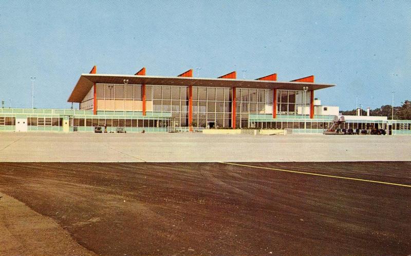 RI - Warwick. Theo. Francis Green State Airport, New Terminal Building in 1961