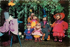 Knott's Berry Farm Postcard Bear-y Tales Family pose for Camera, Photographer