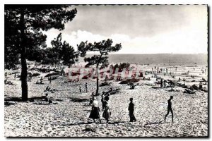 Modern Postcard St Georges de Didonne The Beach