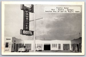 Rupert Idaho~Art Deco Sign w/Covered Wagon~Frontier Motel~1940s Cars~Postcard
