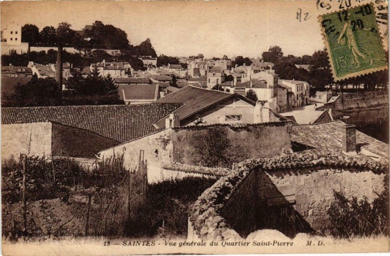 CPA Saintes. Vue générale du Quartier Sainte Pierre. (667103)