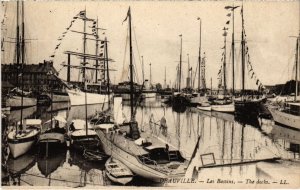 CPA Deauville Les Bassins FRANCE (1286375)