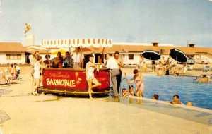 Fresno Hacienda BARMOBILE Swimming Pool CA Roadside c1950s Vintage Postcard