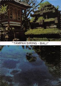 BT12018 The holy temple and sacred springs Bali          Indonesia