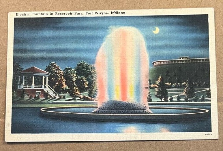 UNUSED .01 LINEN POSTCARD ELECTRIC FOUNTAIN, RESERVOIR PARK, FORT WAYNE, INDIANA