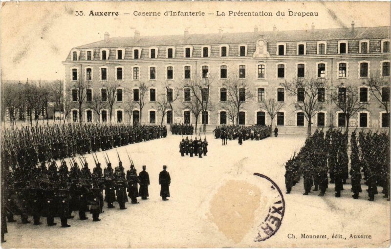 CPA Militaire - AUXERRE - Caserne d'Infanterie - La Presentation (91225)