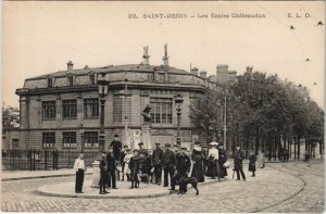 CPA St-DENIS - Les Écoles Chateaudun (44737)