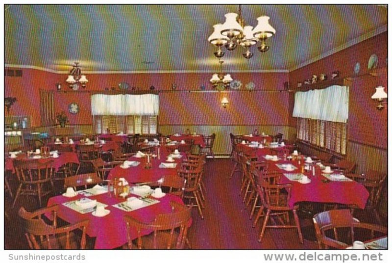 Charming Dining Room Valley Motal Green Bay Wisconsin