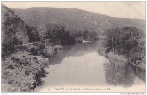 NIMES, Gard, France; Le Garden au Pont du Gard, 00-10s