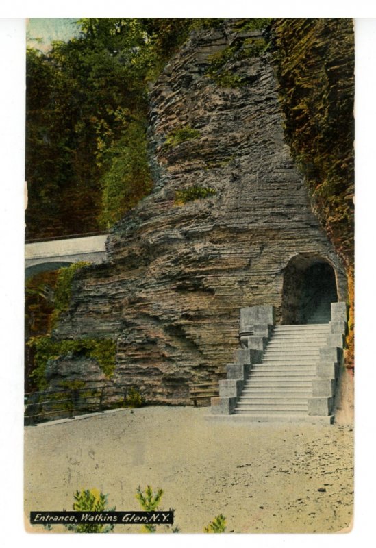 NY - Watkins Glen. Entrance 