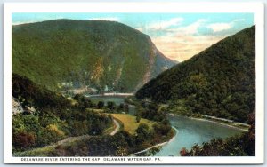 Postcard - Delaware River Entering The Gap, Delaware Water Gap - Pennsylvania