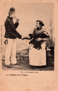 Romantic Couple Le Soldat et sa Payse Vintage Postcard 09.90