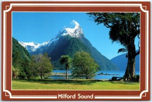 M-66810 Mitre Peak Milford Sound New Zealand