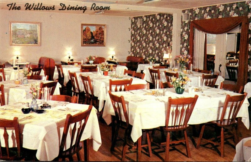 Pennsylvania Lancaster The Willows Hotel Restaurant & Cottages Dining Room