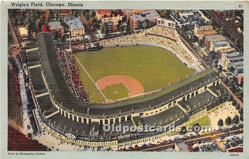 Wrigley Field, Home of the Chicago Cubs Chicago, Illinois, IL, USA Stadium Un...