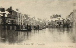 CPA MONTEREAU Inondation 1910 Place au BlÃ© (19547)