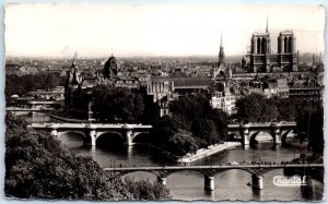 Postcard - The Pointe de la Cité and the Bridges - Paris, France