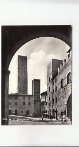 BF33022 piazza del duomo   siena citta di  s gimignano italy  front/back image