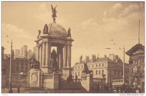 LIVERPOOL , England , 00-10s , Queen Victoria Memorial