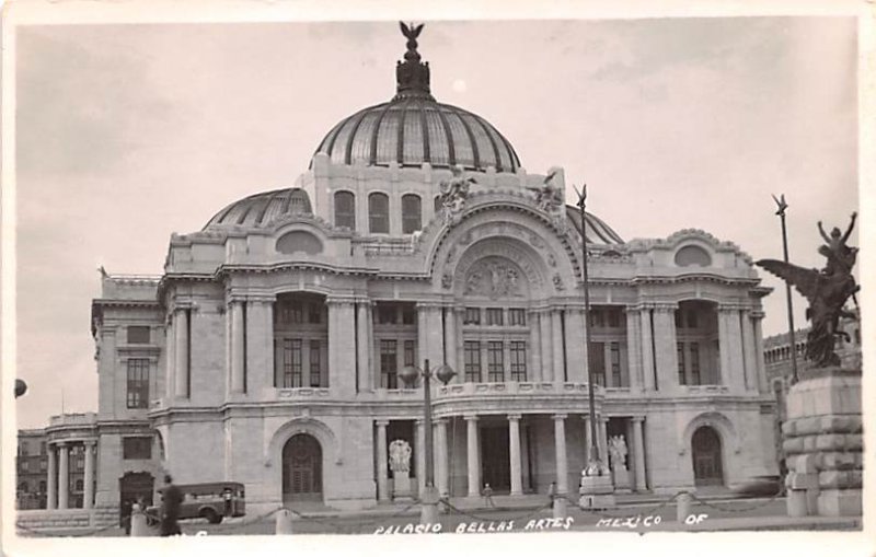 Palacio Bellas Artes Mexico Tarjeta Postal Real Photo, Unused 