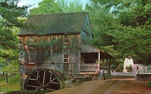 Sturbridge Massachusetts, Wight's Gristmill Sturbridge Village Vintage Postcard