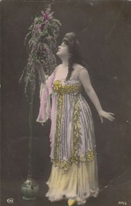 RP: Woman & Flowers , 1900-10s