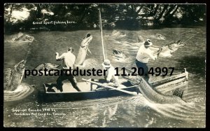 h5046 - ONTARIO 1910 Exaggeration Boat Fishing. Sport. Real Photo Postcard