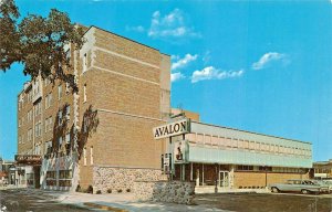 WAUKESHA WISCONSIN~AVALON MOTOR HOTEL DOWNTOWN~1950s POSTCARD