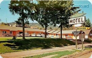 ID, Saint Maries, Idaho, The Pines Motel, 1960s Cars, Dexter 25914-B