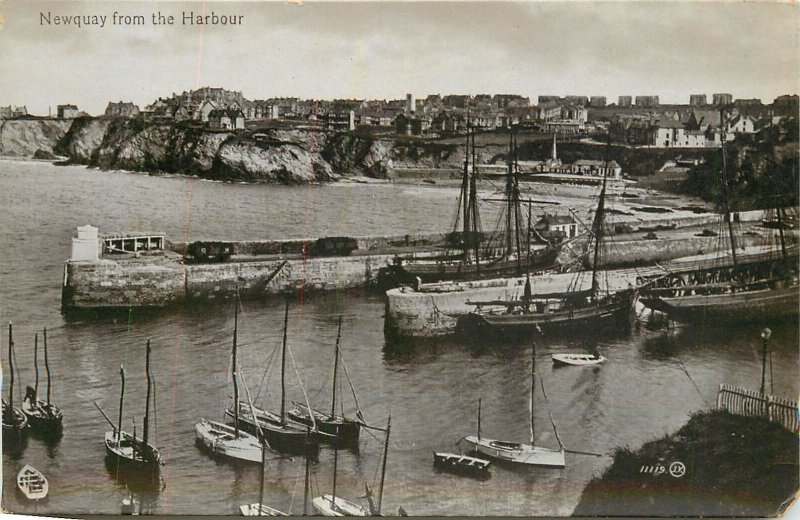 Sailing & navigation themed postcard Newquay Harbour pier sailing vessel tracks