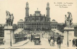 CPA France Paris Trocadero automobile horses