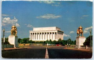 Postcard - Lincoln Memorial - Washington, District of Columbia