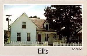 Postcard HOUSE SCENE Ellis Kansas KS AO6384