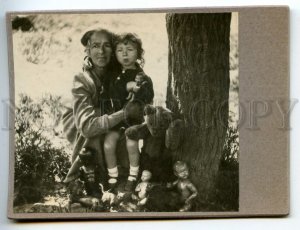 3052873 Granny & Girl TEDDY BEAR Dolls CABINET PHOTO