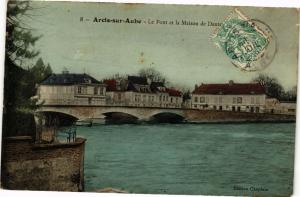 CPA ARCIS-sur-AUBE - Le pont et la maison de dante (197195)