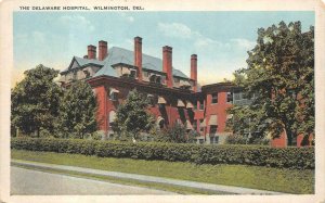 THE DELAWARE HOSPITAL WILMINGTON DELAWARE MEDICAL POSTCARD (c.1915)