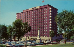 SC - Columbia. Wade Hampton Hotel & Confederate Monument