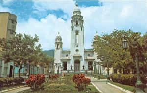 CARACAS VENEZUELA NATIONAL PATHEON RESTING PLACE SIMON BOLIVAR  POSTCARD