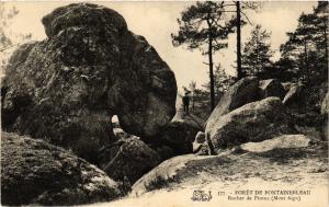 CPA Foret de FONTAINEBLEAU - Rocher de Plutus (MONT-AIGU) (249230)