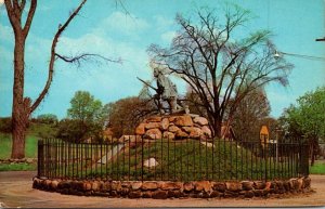 Connecticut Westport Statue Of Minute Man Near Compo Beach