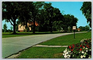 Caro Michigan~Caro State Hospital~Murray Hall~1950s Postcard