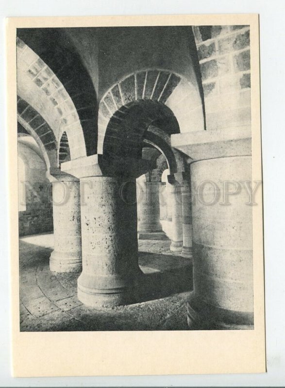 453382 1971 Romanesque crypt cloister church abbey Saint Benoit-upon-Loire