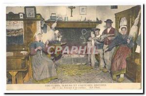 Customs and mores Breton costumes Old Postcard The work the vigil (spinners) TOP