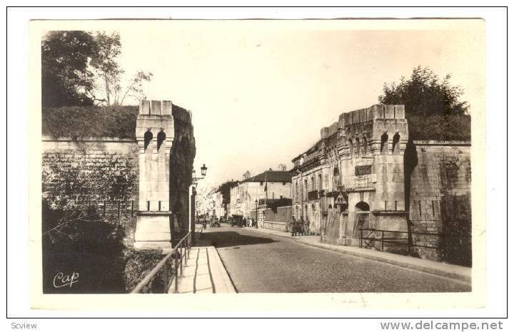 RP; Toul, France, 20-40s ; Entree de la Ville - La Porte