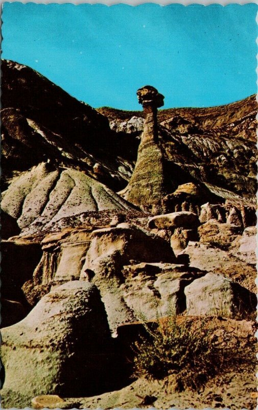 Drumheller Alberta Hoodoos Rock and Sandstone Formations AB Postcard H15