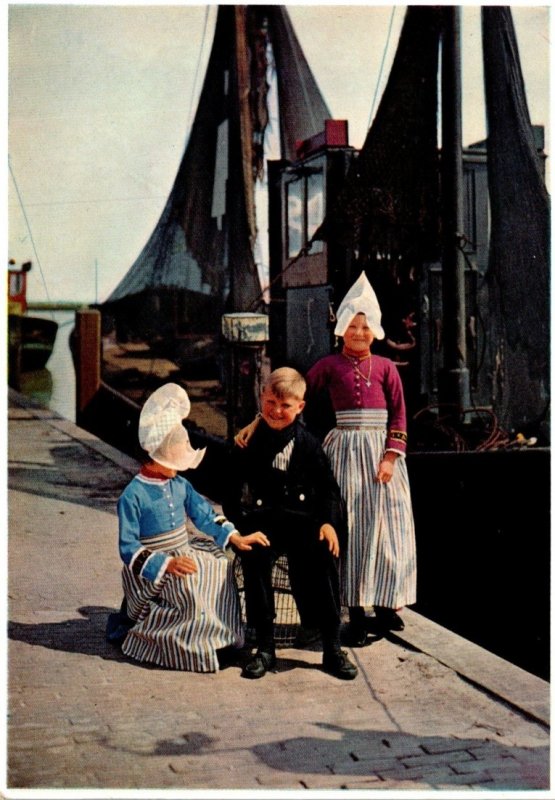 Netherlands Volendam Locals In Tradition Costume