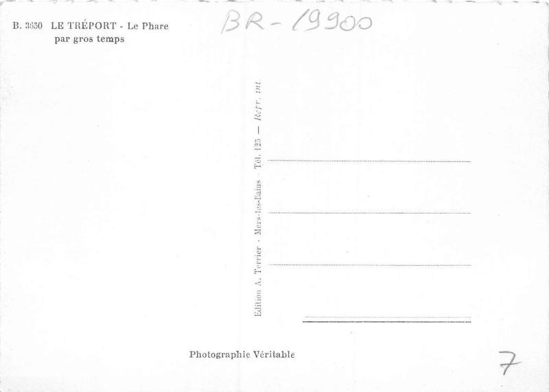 BR19900 Le pahre par gros temps La Treport  france