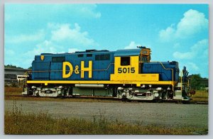 Railroad Locomotive Train Postcard - Delaware & Hudson